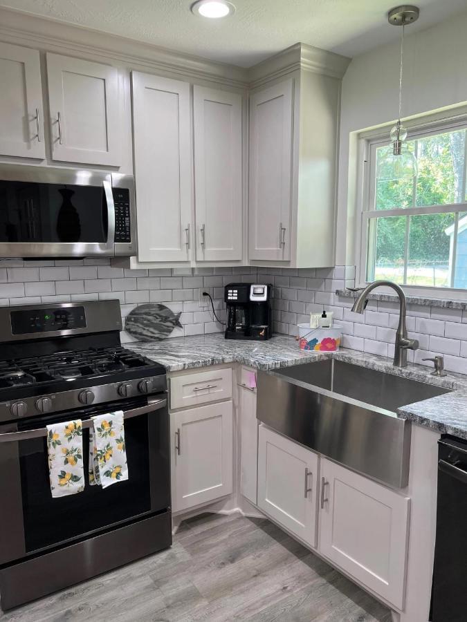 Kingwood Cottage - 10 Mins From Iah - Lake Front Humble Exterior foto