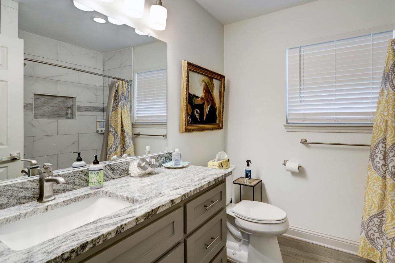 Kingwood Cottage - 10 Mins From Iah - Lake Front Humble Exterior foto